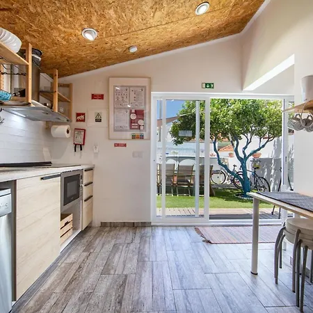 Maria Mix Dorm By Host-point * Costa de Caparica
